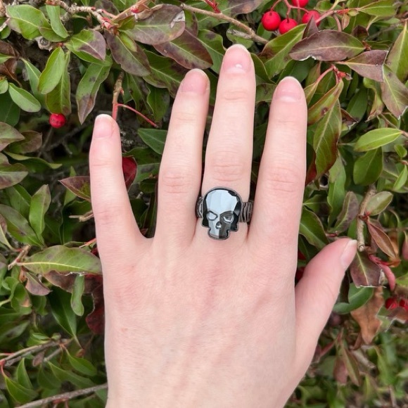 Swarovski Crystal Skull Adjustable Ring - Picture 5 of 6